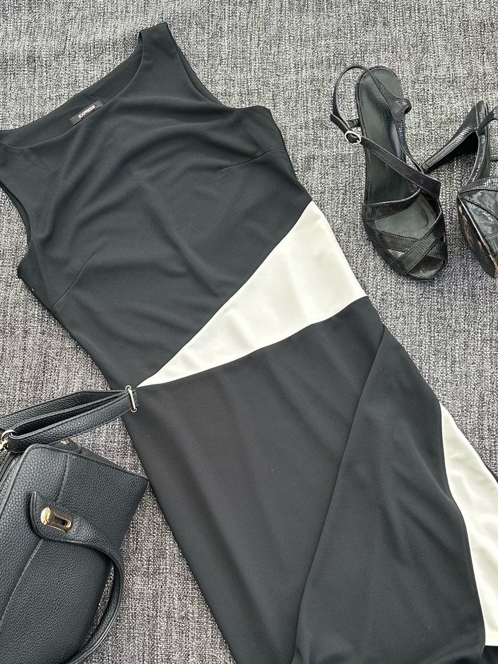 Express Black and Cream Diagonal Colorblock Midi Dress